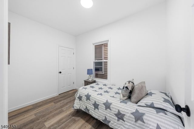 322 Court St, Elizabeth City, NJ 07206