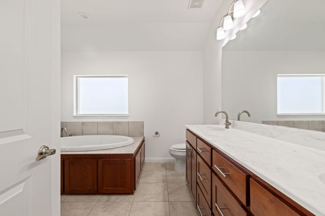3648 Bluegrass Drive, Grand Prairie, TX 75052