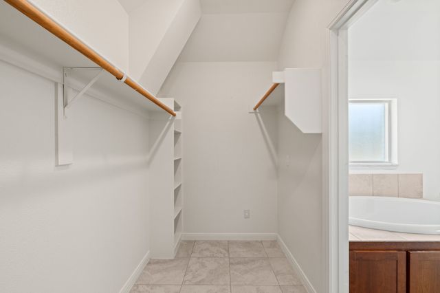 3648 Bluegrass Drive, Grand Prairie, TX 75052