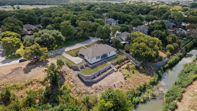 3648 Bluegrass Drive, Grand Prairie, TX 75052