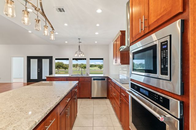 3648 Bluegrass Drive, Grand Prairie, TX 75052