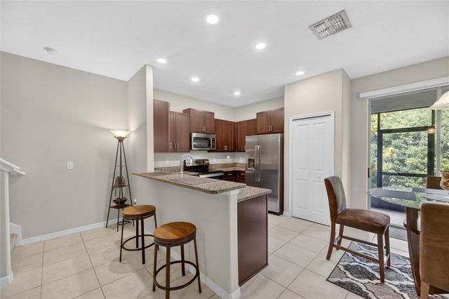 9652 PEMBROOKE PINES DRIVE, Sun City Center, FL 33573