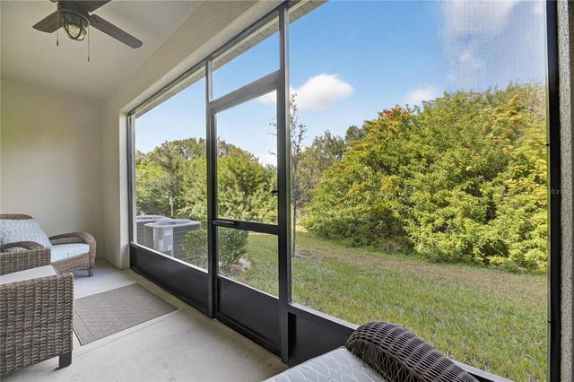 9652 PEMBROOKE PINES DRIVE, Sun City Center, FL 33573