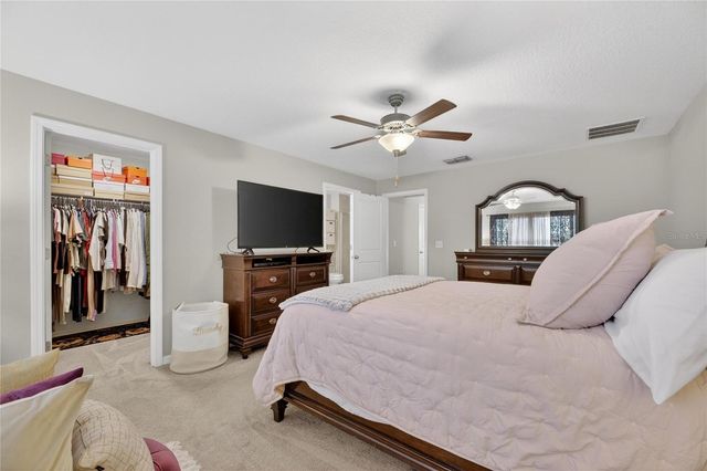 9652 PEMBROOKE PINES DRIVE, Sun City Center, FL 33573