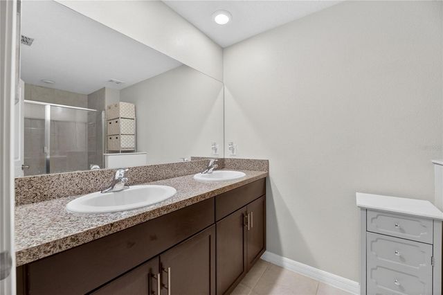 9652 PEMBROOKE PINES DRIVE, Sun City Center, FL 33573