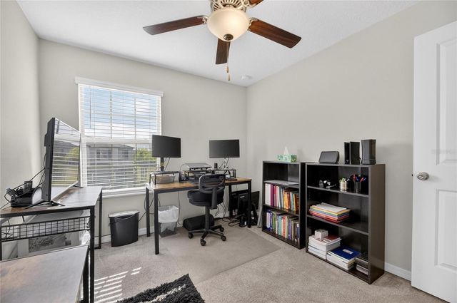 9652 PEMBROOKE PINES DRIVE, Sun City Center, FL 33573