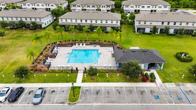 9652 PEMBROOKE PINES DRIVE, Sun City Center, FL 33573