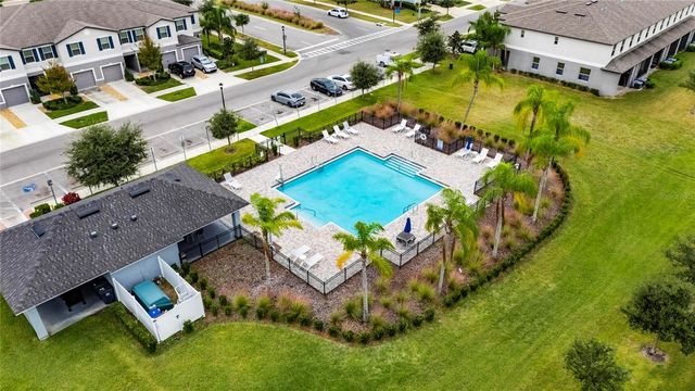 9652 PEMBROOKE PINES DRIVE, Sun City Center, FL 33573