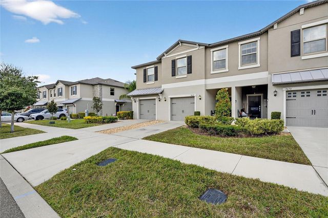 9652 PEMBROOKE PINES DRIVE, Sun City Center, FL 33573