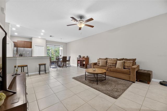 9652 PEMBROOKE PINES DRIVE, Sun City Center, FL 33573