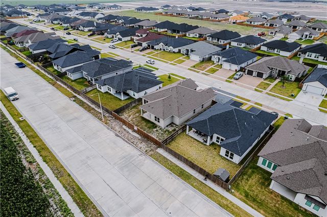 1409 Sansa St, Corpus Christi, TX 78415