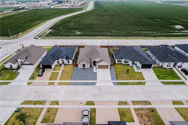 1409 Sansa St, Corpus Christi, TX 78415