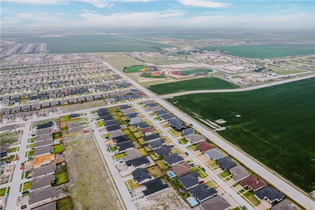 1409 Sansa St, Corpus Christi, TX 78415