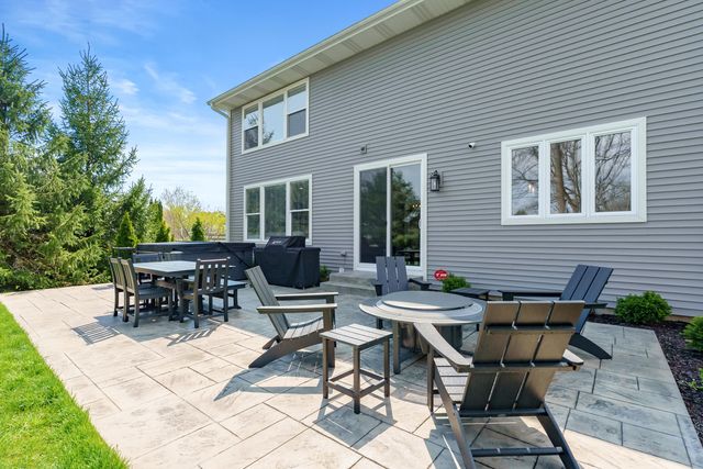 6200 Mcgillicuddy Lane, Portage, MI 49024