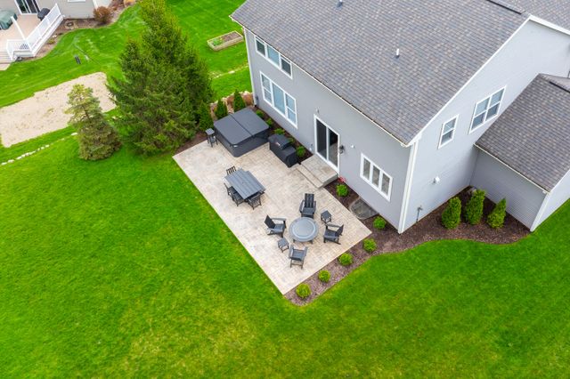 6200 Mcgillicuddy Lane, Portage, MI 49024