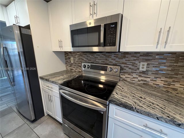 853 NW 81st Terrace 7, Plantation, FL 33324