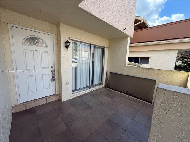 853 NW 81st Terrace 7, Plantation, FL 33324