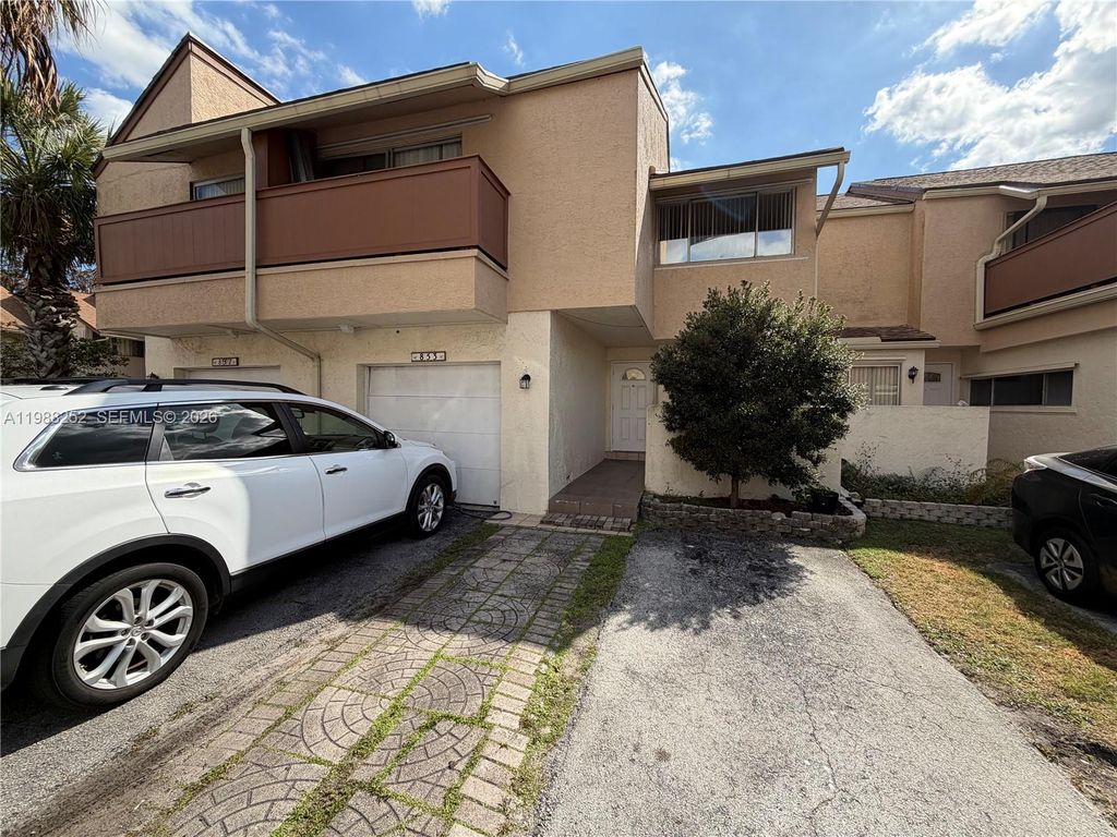 853 NW 81st Terrace 7, Plantation, FL 33324