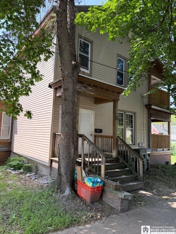 310 East 6th Street, Jamestown, NY 14701