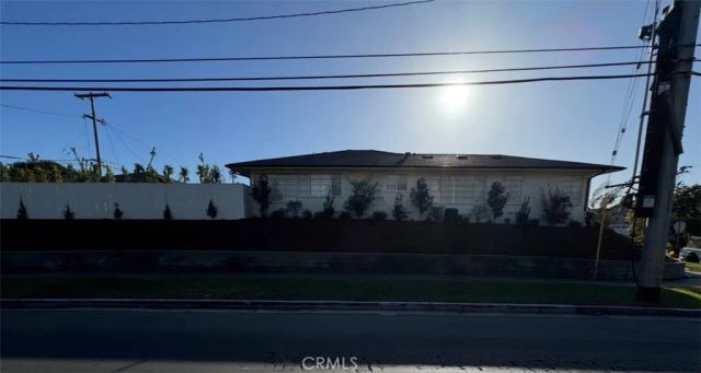 10504 Dunleer Drive, Los Angeles, CA 90064