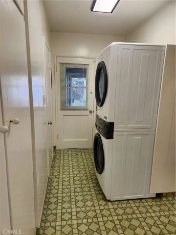 10504 Dunleer Drive, Los Angeles, CA 90064