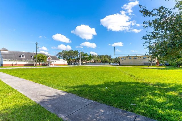 604 SW 6th Ave, Homestead, FL 33030