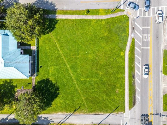 604 SW 6th Ave, Homestead, FL 33030