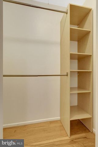 9115 SANTAYANA DR, Fairfax, VA 22031