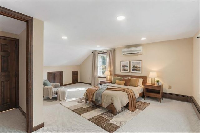 23 Meadow Brook Rd, Raynham, MA 02767