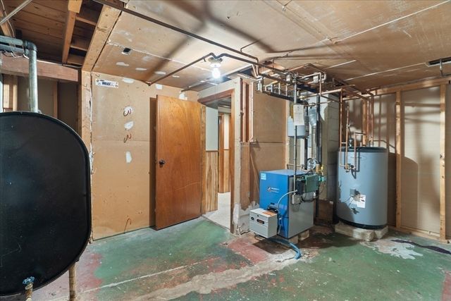 23 Meadow Brook Rd, Raynham, MA 02767