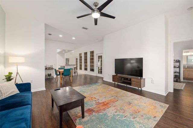 129 NW 48TH BOULEVARD 6, Gainesville, FL 32607