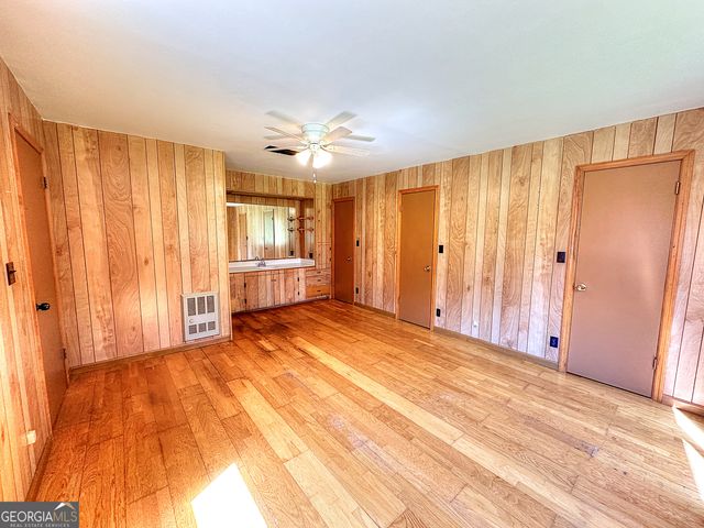 129 Mallory Drive, Lagrange, GA 30241