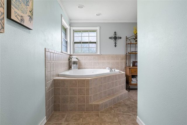 7206 Barnard Lane, Harrison, AR 72601