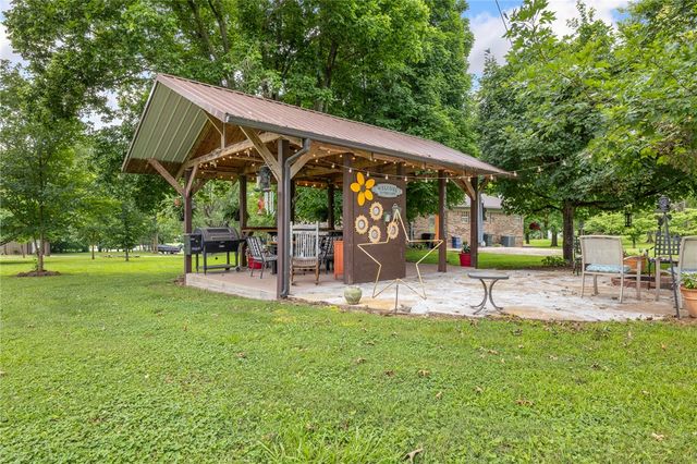 7206 Barnard Lane, Harrison, AR 72601