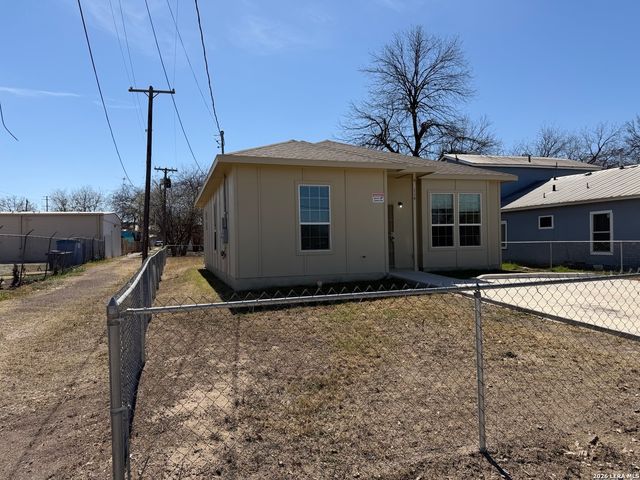 114 Grosvenor, San Antonio, TX 78221