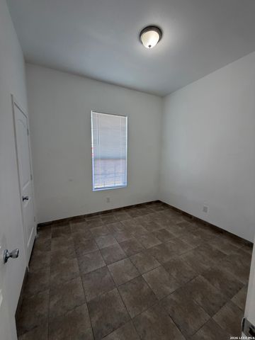 114 Grosvenor, San Antonio, TX 78221