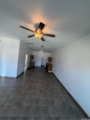 114 Grosvenor, San Antonio, TX 78221