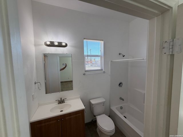 114 Grosvenor, San Antonio, TX 78221