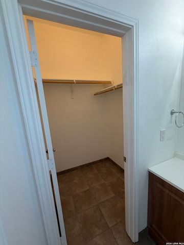 114 Grosvenor, San Antonio, TX 78221