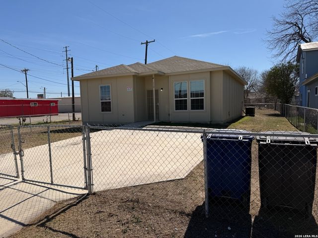 114 Grosvenor, San Antonio, TX 78221