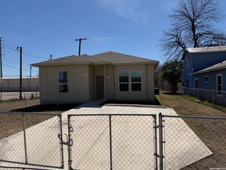 114 Grosvenor, San Antonio, TX 78221