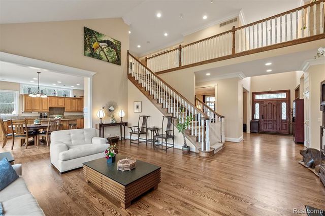 3300 Hillshire Court, Ypsilanti, MI 48198