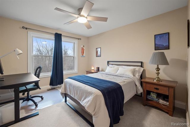 3300 Hillshire Court, Ypsilanti, MI 48198