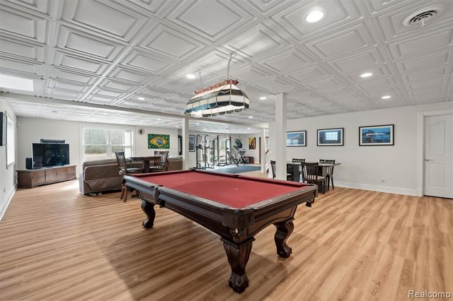 3300 Hillshire Court, Ypsilanti, MI 48198