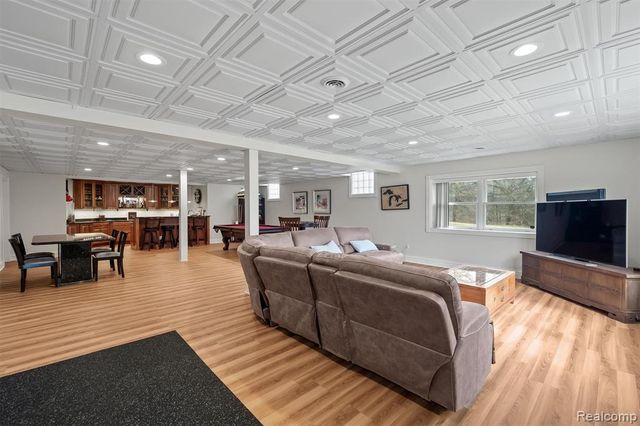 3300 Hillshire Court, Ypsilanti, MI 48198