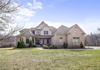 3300 Hillshire Court, Ypsilanti, MI 48198