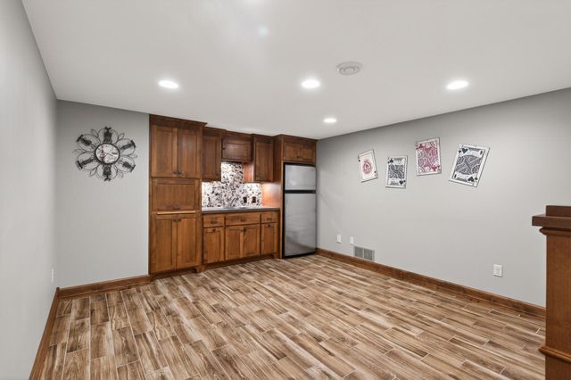 17231 Uplander Street NW, Andover, MN 55304