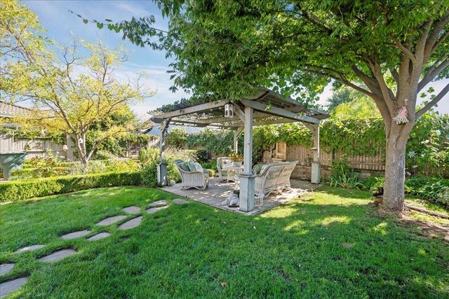 431 Eagle Drive, Ione, CA 95640