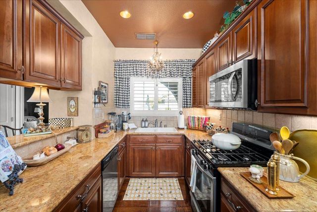 431 Eagle Drive, Ione, CA 95640