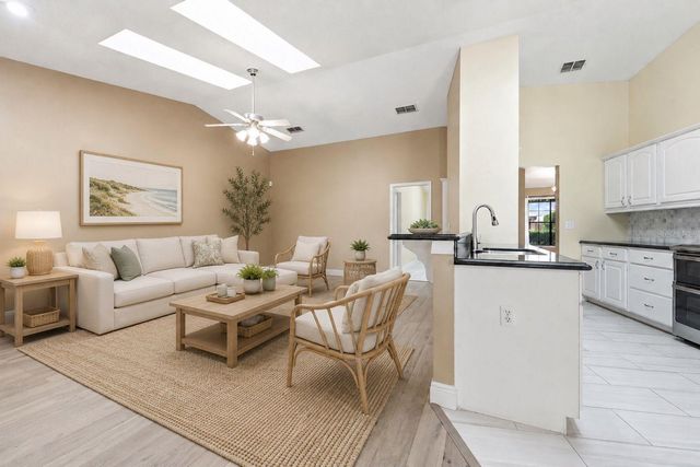 2309 SWEETWATER COUNTRY CLUB PLACE DRIVE, Apopka, FL 32712